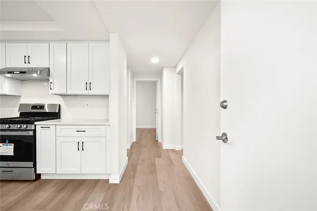 $1,100,000 | 928 South Laurel Street, Santa Ana, CA 92704