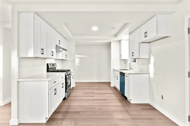 $1,100,000 | 928 South Laurel Street, Santa Ana, CA 92704