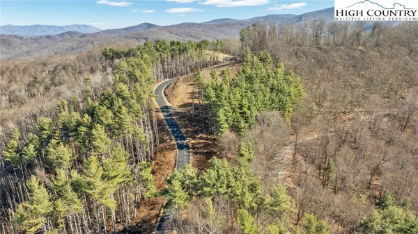 $99,900 | Lot Wr-65 Lot Wr-65 Clouds Rest Drive, Elk Park, NC 28622