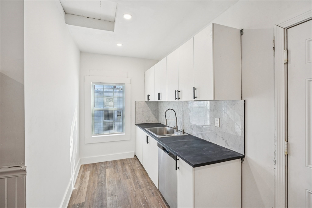 79-81 Bemis Road, Unit 2 Fitchburg, MA 01420 - Photo 4 of 23