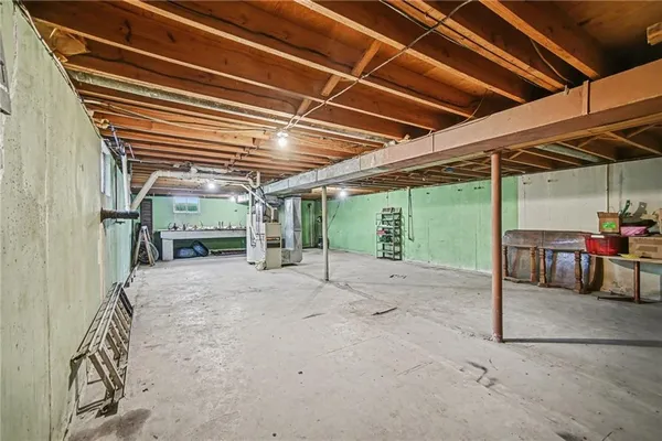 $159,900 | 17527 Bellevue Drive, Atchison, KS 66002