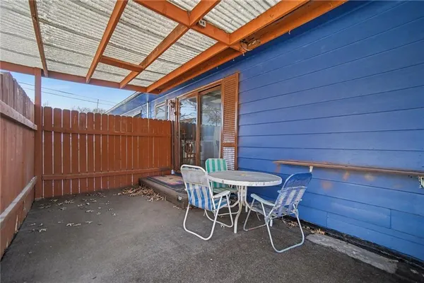 $159,900 | 17527 Bellevue Drive, Atchison, KS 66002