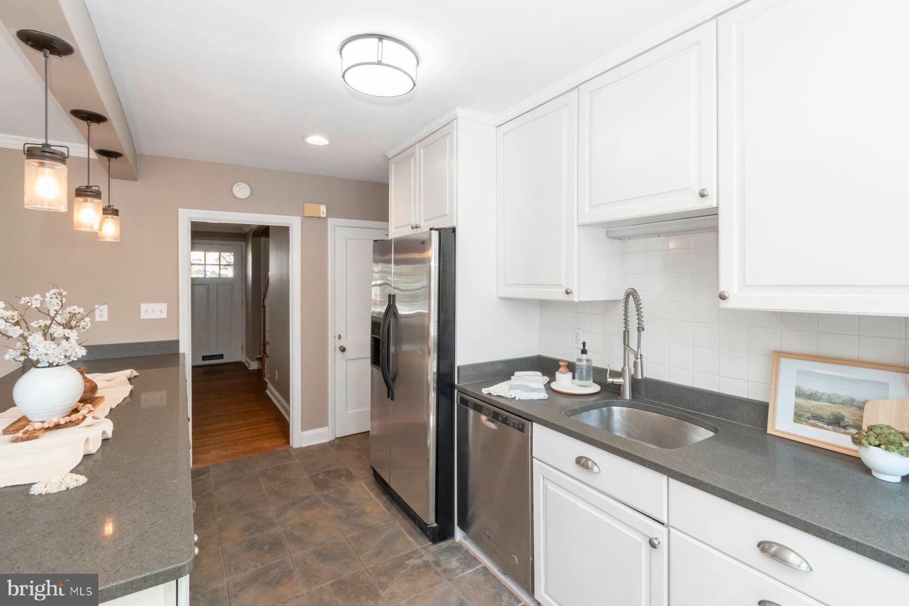 119 Hopkins Road Baltimore, MD 21212 - Photo 10 of 23