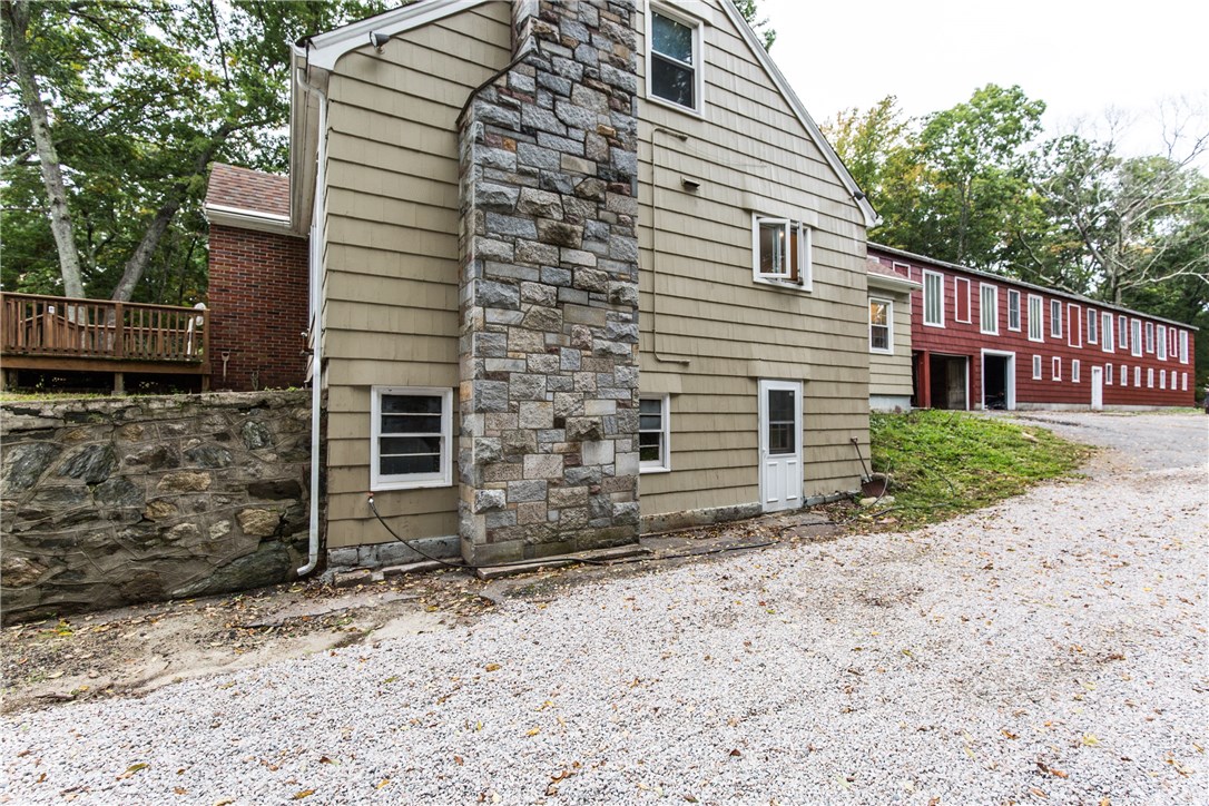 835 Great Road North Smithfield, RI 02896 - Photo 31 of 31 Exterior side
