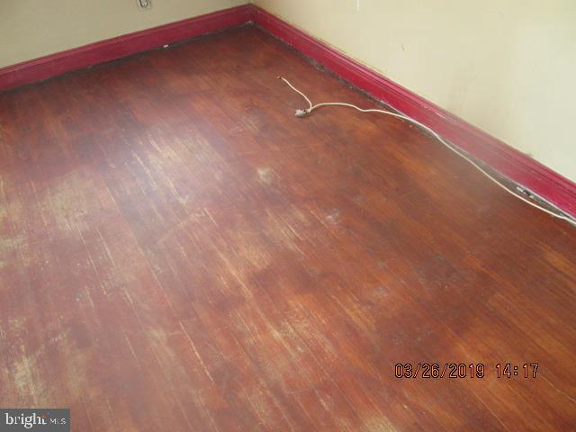 7526 Durwood Road Baltimore, MD 21222 - Photo 5 of 22 Hardwood floors throughout
