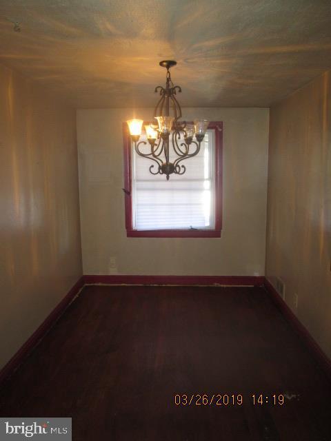 7526 Durwood Road Baltimore, MD 21222 - Photo 6 of 22 Dining room
