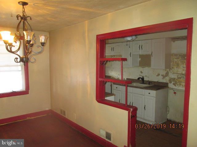 7526 Durwood Road Baltimore, MD 21222 - Photo 7 of 22 Dining room