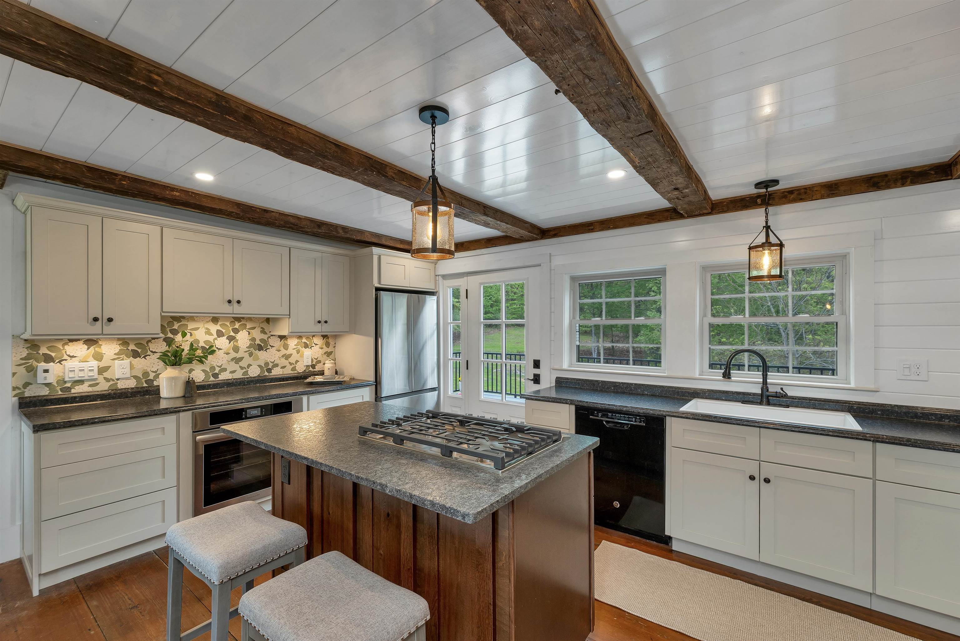 52 Lyford Road Brookfield, NH 03872 - Photo 3 of 59