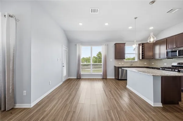 $2,200 | 5902 Eldora Drive, College Station, TX 77845