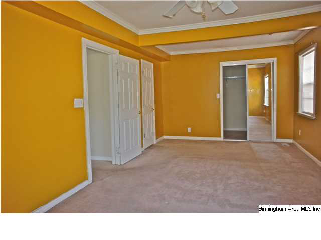 720 Center Place Southwest Birmingham, AL 35211 - Photo 13 of 32