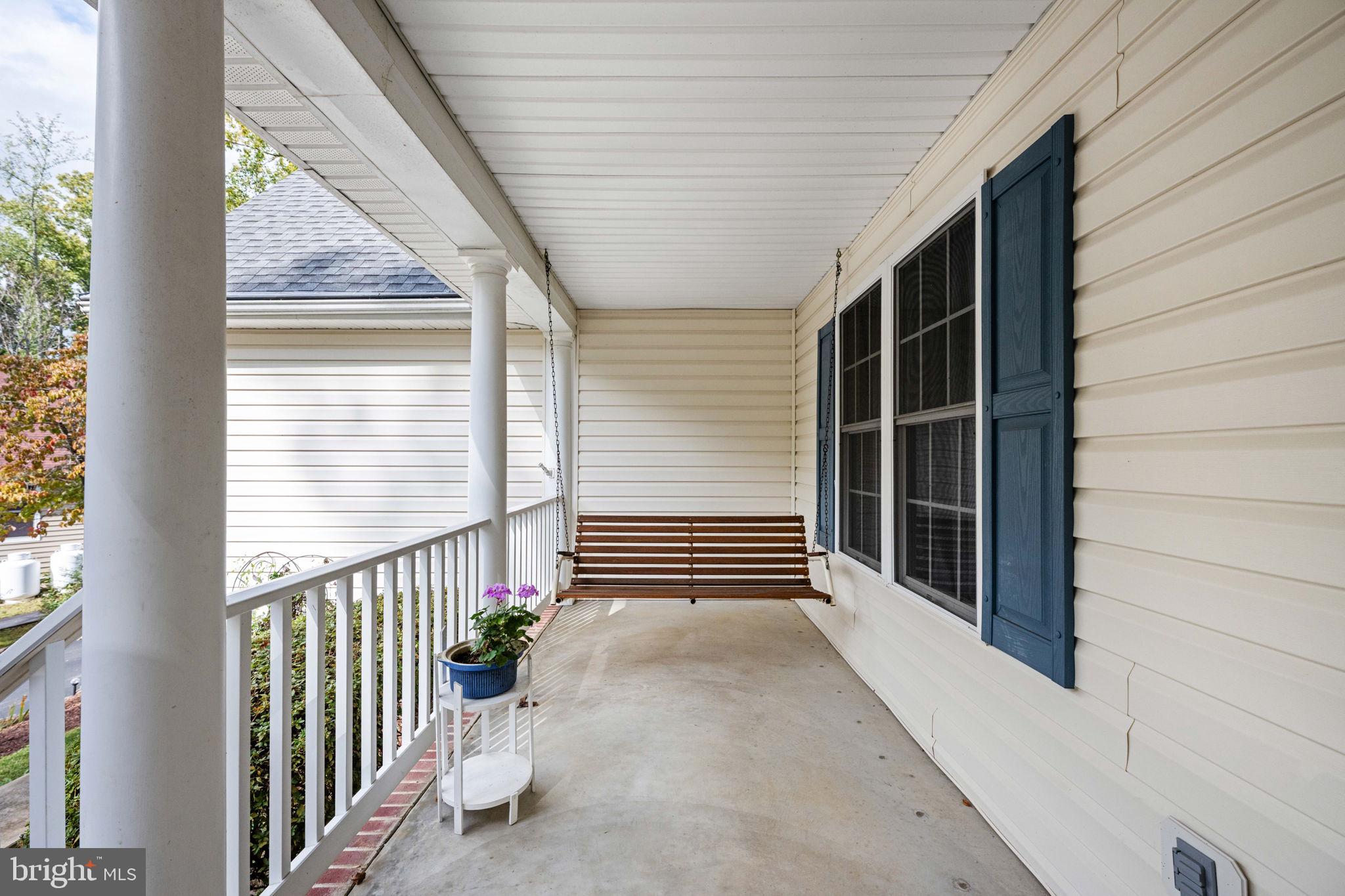 209 Edgemont Lane Locust Grove, VA 22508 - Photo 4 of 48 a view of porch with wooden floor