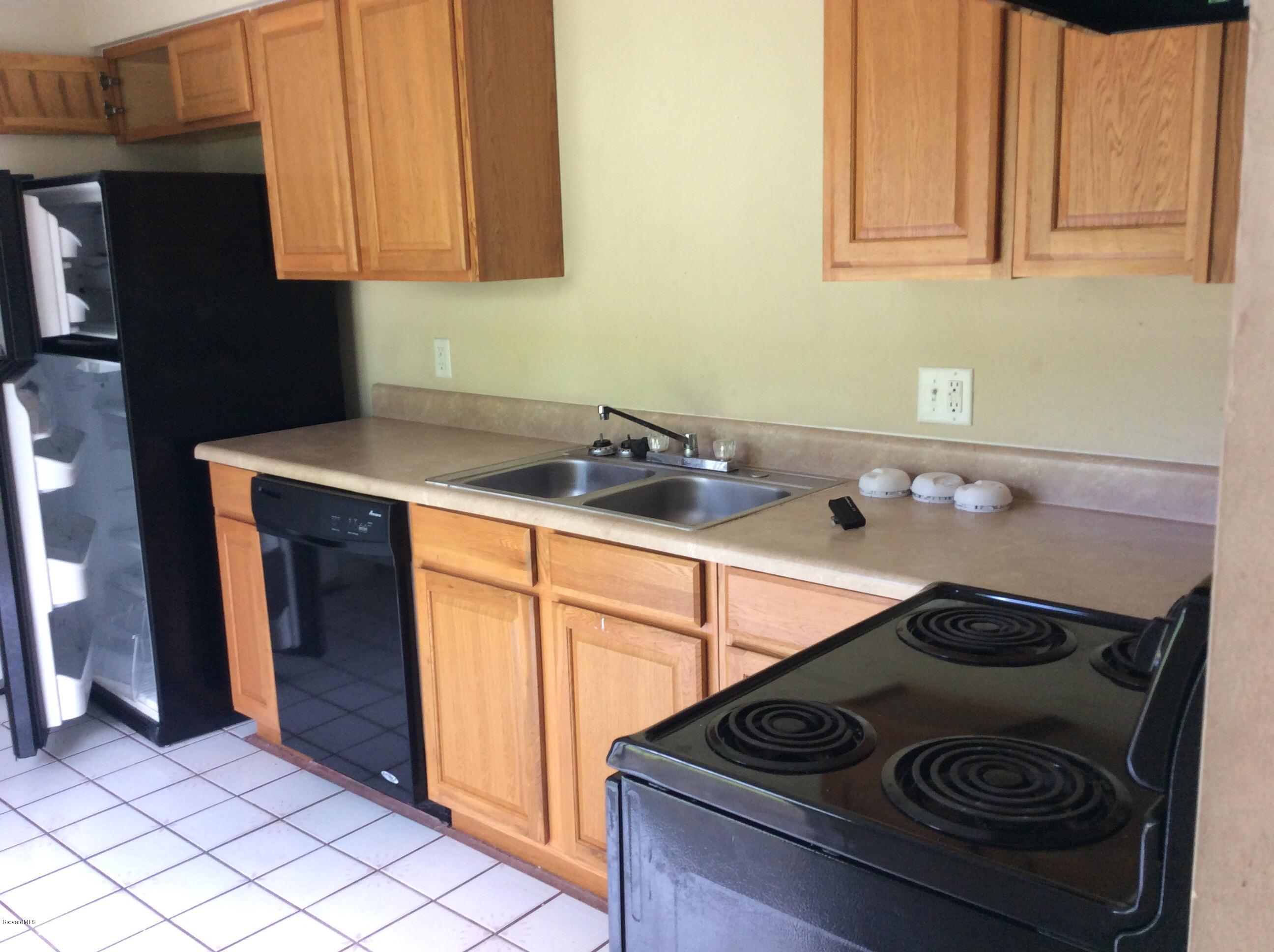 4220 Quechua Road Cocoa, FL 32927 - Photo 11 of 12 Kitchen