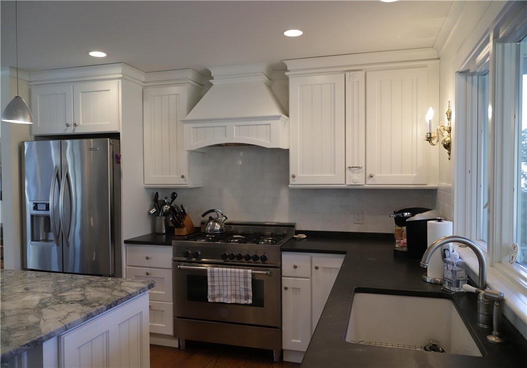 121 Watch Hill Road Westerly, RI 02891 - Photo 11 of 38