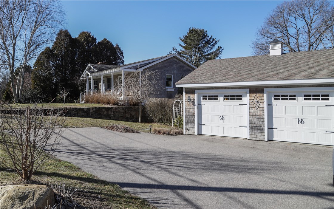 121 Watch Hill Road Westerly, RI 02891 - Photo 5 of 38