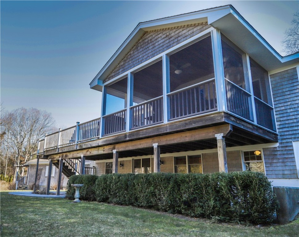 121 Watch Hill Road Westerly, RI 02891 - Photo 7 of 38