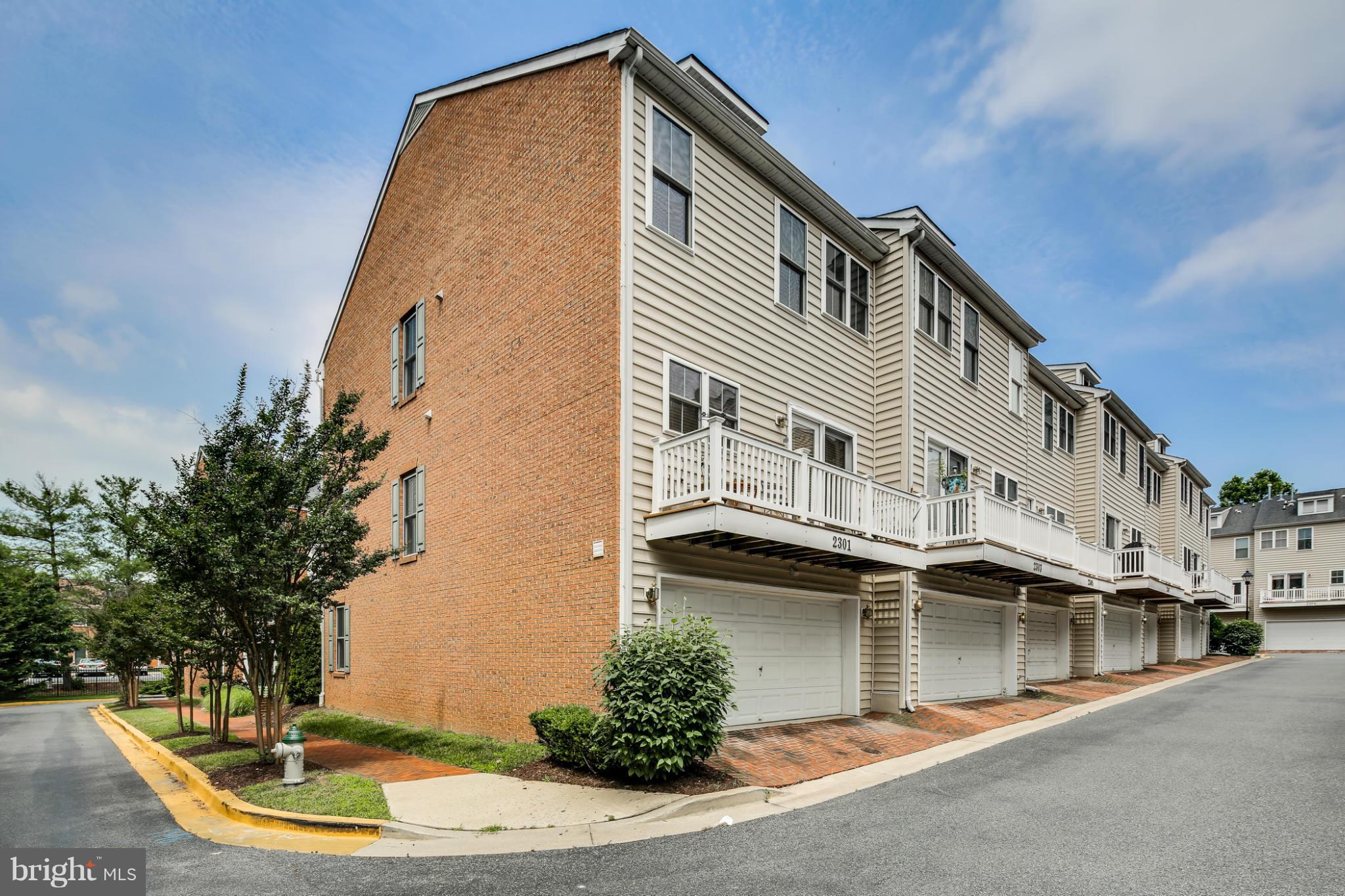2301 Georgia Village Way Silver Spring, MD 20902 - Photo 29 of 30 Exterior (Rear)