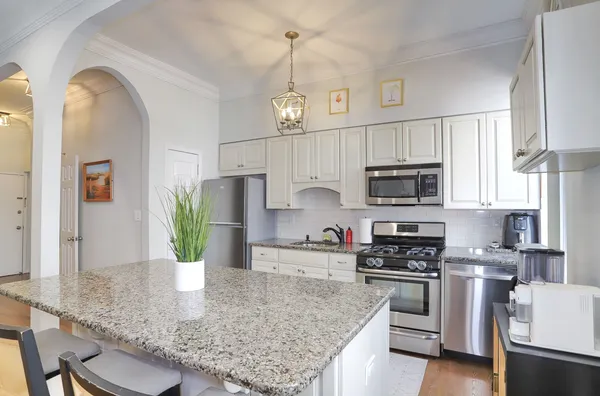 $825,000 | 1226 Park Avenue, Unit 2, Hoboken, NJ 07030