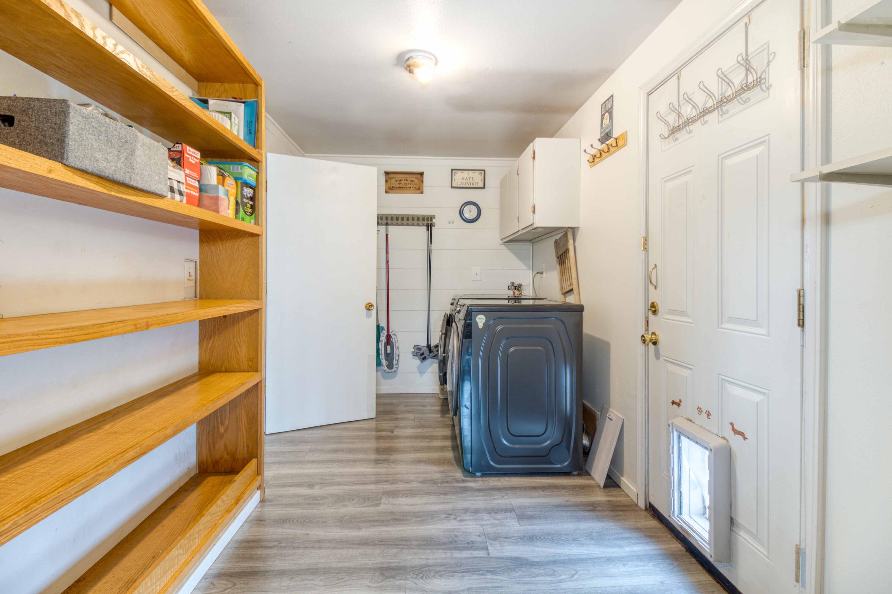 566 Northwest Mc Donald Road Prineville, OR 97754 - Photo 21 of 41 a view of entryway and hall with wooden floor