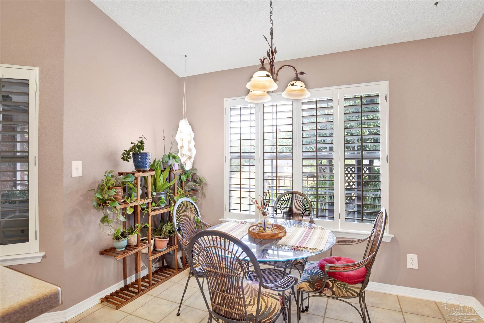 7074 Raburn Road Pensacola, FL 32526 - Photo 14 of 39 Gallery Image 14