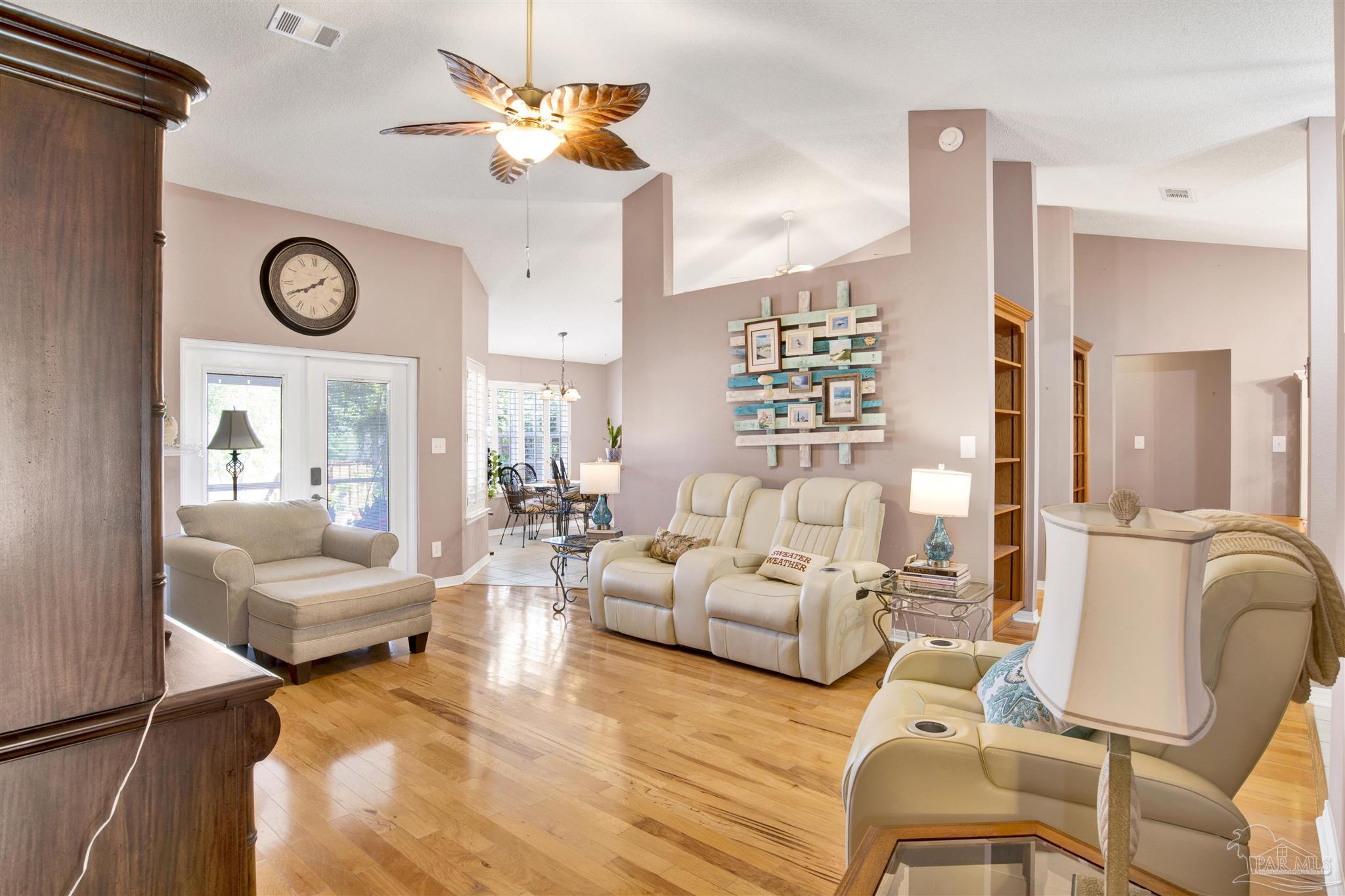 7074 Raburn Road Pensacola, FL 32526 - Photo 5 of 39 Gallery Image 5