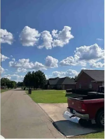 $269,700 | 2709 Silver Spring Trail, Mount Pleasant, TX 75455