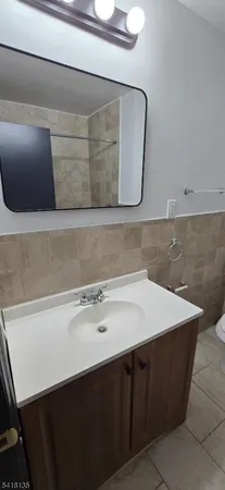 $2,300 | 206 Main Street, Unit 1, Millburn, NJ 07041
