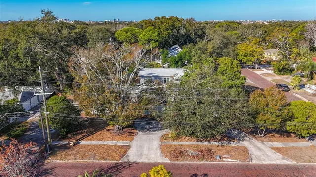 $3,000 | 424 72nd Street North, St. Petersburg, FL 33710