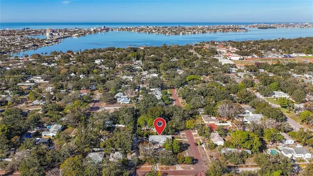 $3,000 | 424 72nd Street North, St. Petersburg, FL 33710