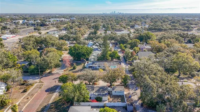 $3,000 | 424 72nd Street North, St. Petersburg, FL 33710