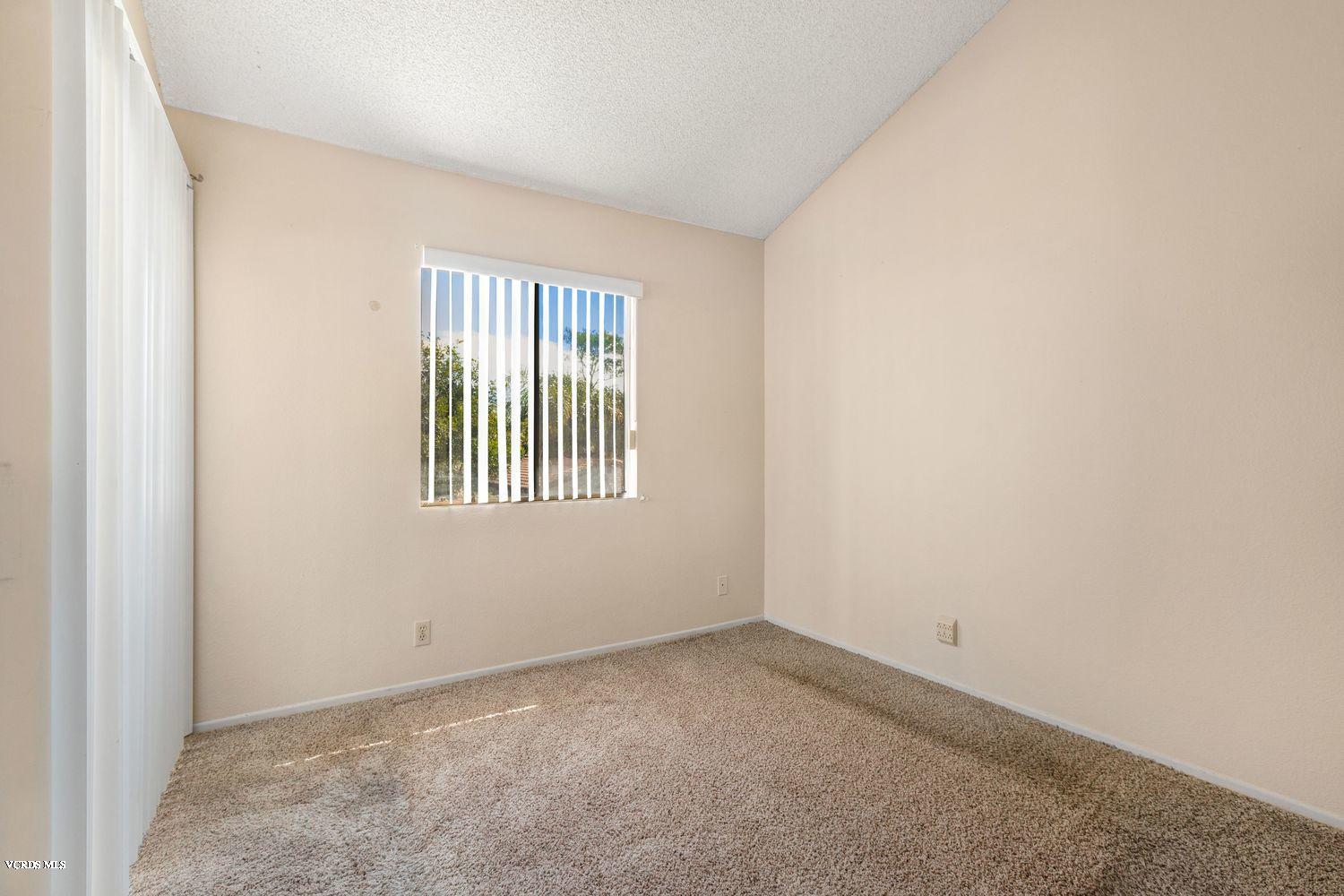 270 East Bard Road Oxnard, CA 93033 - Photo 13 of 22 012_270-e-bard-rd-010