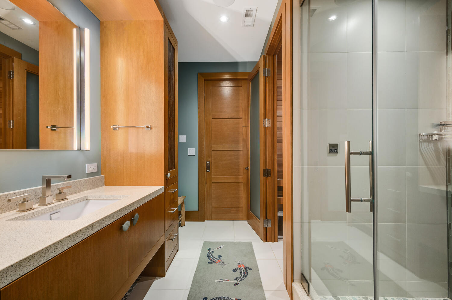 4136 North Greenview Avenue Chicago, IL 60613 - Photo 43 of 56 a bathroom with a sink and a mirror