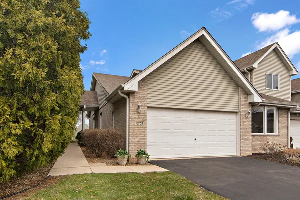 $399,999 | 16733 Summercrest Avenue, Orland Park, IL 60467