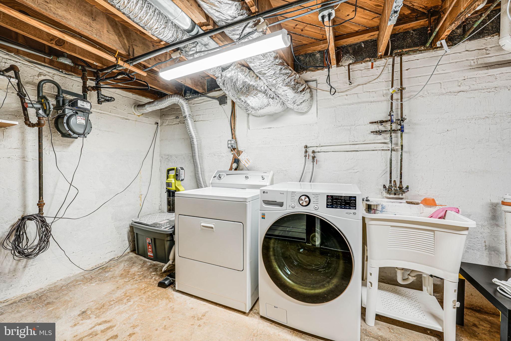 7306 Wayne Drive Annandale, VA 22003 - Photo 38 of 42 Washer/Dryer