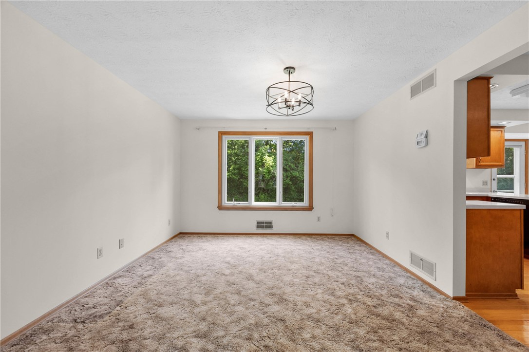 12 Forest Meadow Trail Rochester, NY 14624 - Photo 13 of 48