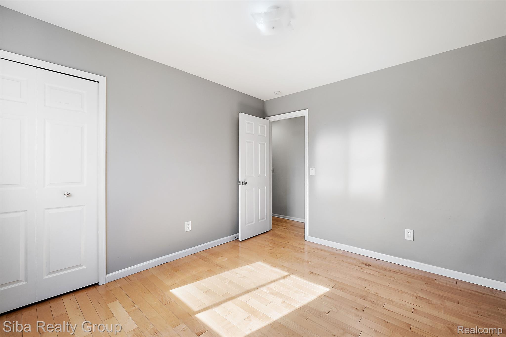 1602 Hillside Lane Rochester, MI 48307 - Photo 49 of 63 Gallery Image 49