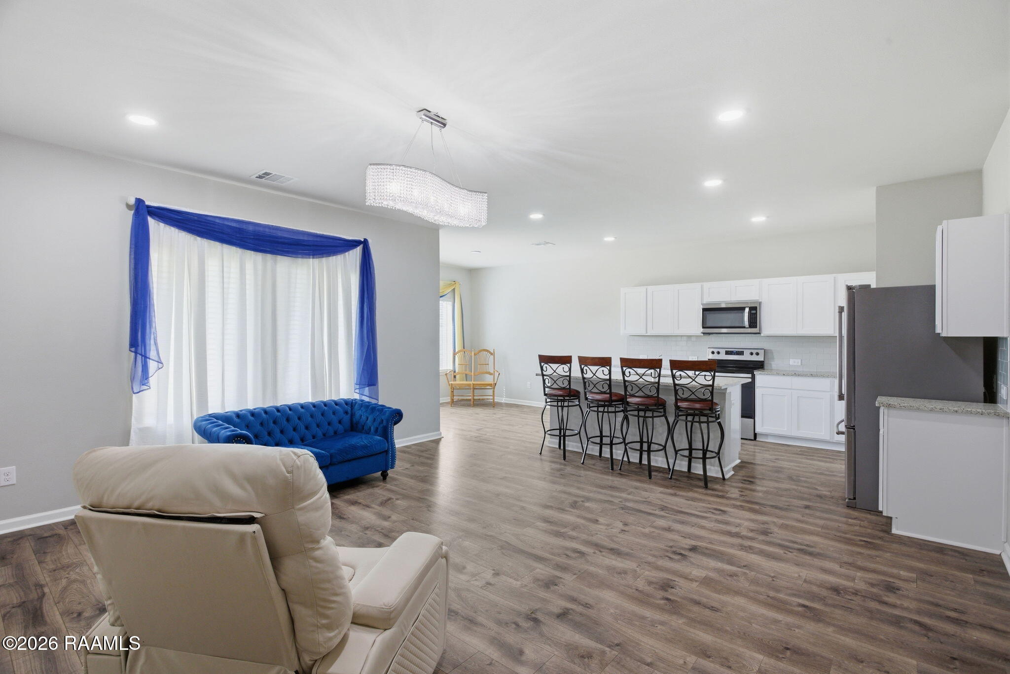 4041 Starling Place Jennings, LA 70546 - Photo 3 of 16 6-web-or-mls-0O3A4481