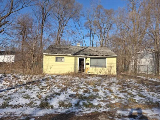 $15,000 | 2216 East 21st Avenue, Gary, IN 46407
