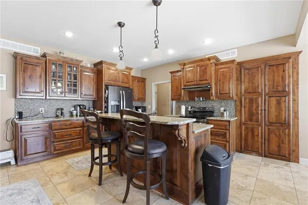 $520,000 | 4701 Corinth Drive, St. Joseph, MO 64506