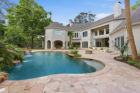 $4,200,000 | 835 Echo Lane, Hedwig Village, TX 77024