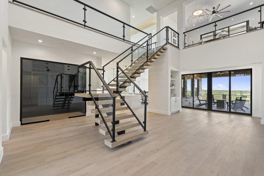 6101 Adhara Pass Austin, TX 78730 - Photo 6 of 40 a view of entryway