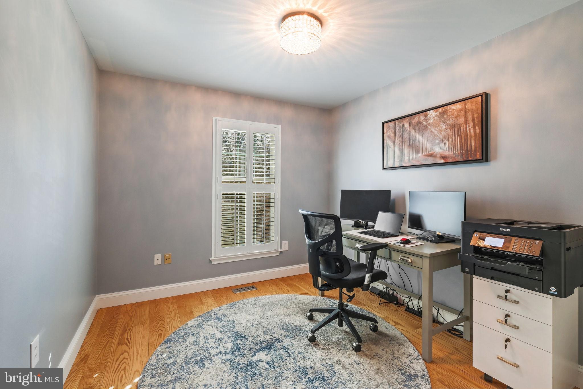 220 Thaxton Street Gaithersburg, MD 20878 - Photo 22 of 61 a workspace with a window