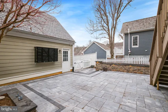 $935,000 | 220 Thaxton Street, Gaithersburg, MD 20878