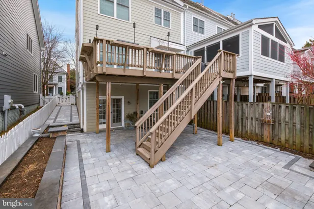 $935,000 | 220 Thaxton Street, Gaithersburg, MD 20878