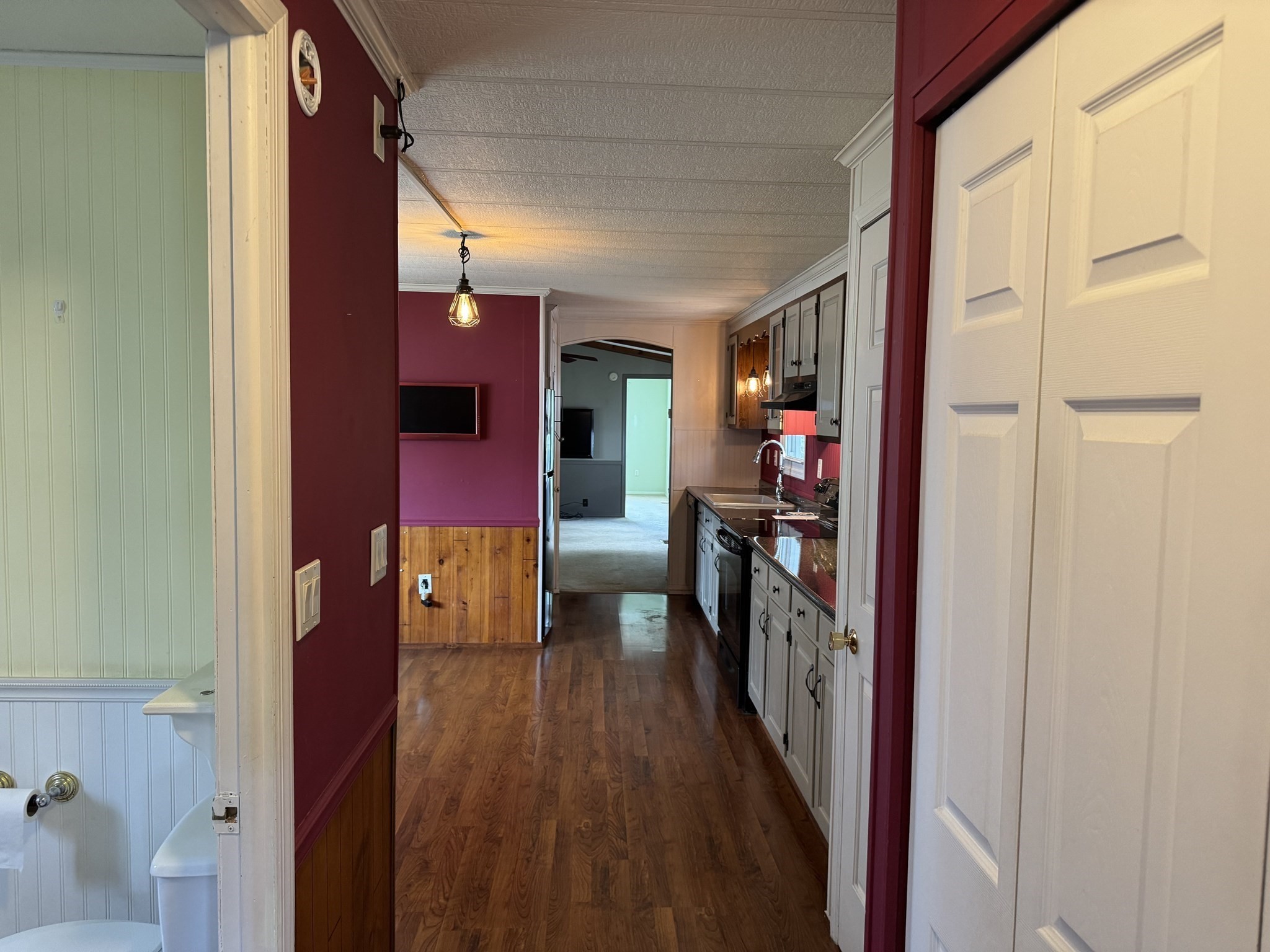 7 Minute Man Road Taunton, MA 02780 - Photo 33 of 39 Gallery Image 33