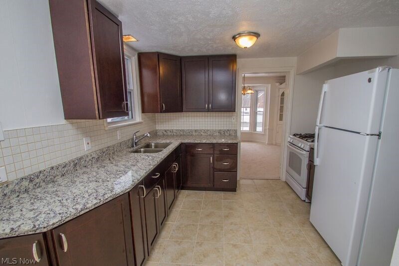 3618 Northcliffe Road Cleveland, OH 44118 - Photo 15 of 25