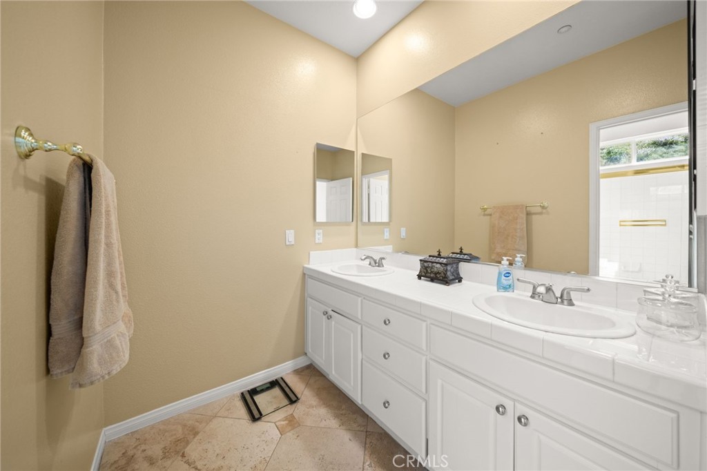 Undisclosed Address Riverside, CA 92506 - Photo 44 of 67
