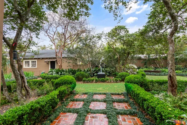 $1,250,000 | 452 Cornell Avenue, Baton Rouge, LA 70808