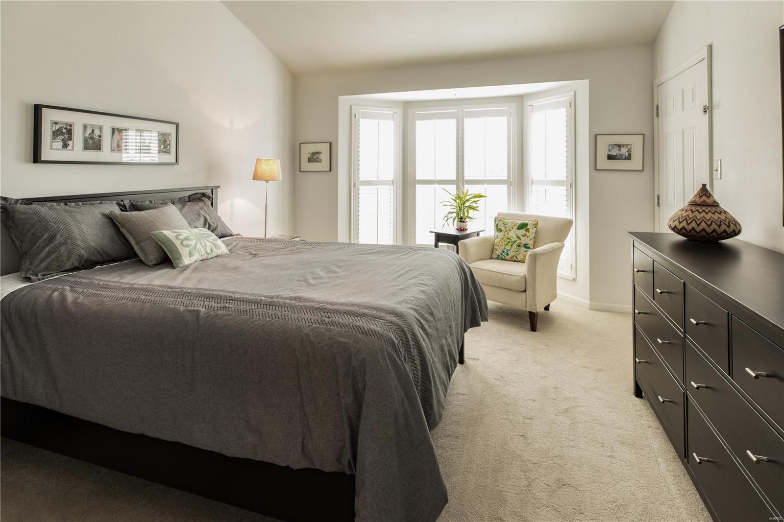 1806 Ridgeview Cir Drive Ballwin, MO 63021 - Photo 7 of 19 Gallery Image 7