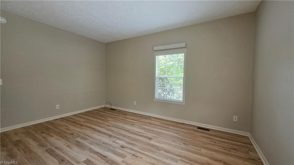 1096 Tuttle Road Rural Hall, NC 27045 - Photo 31 of 41 Gallery Image 31