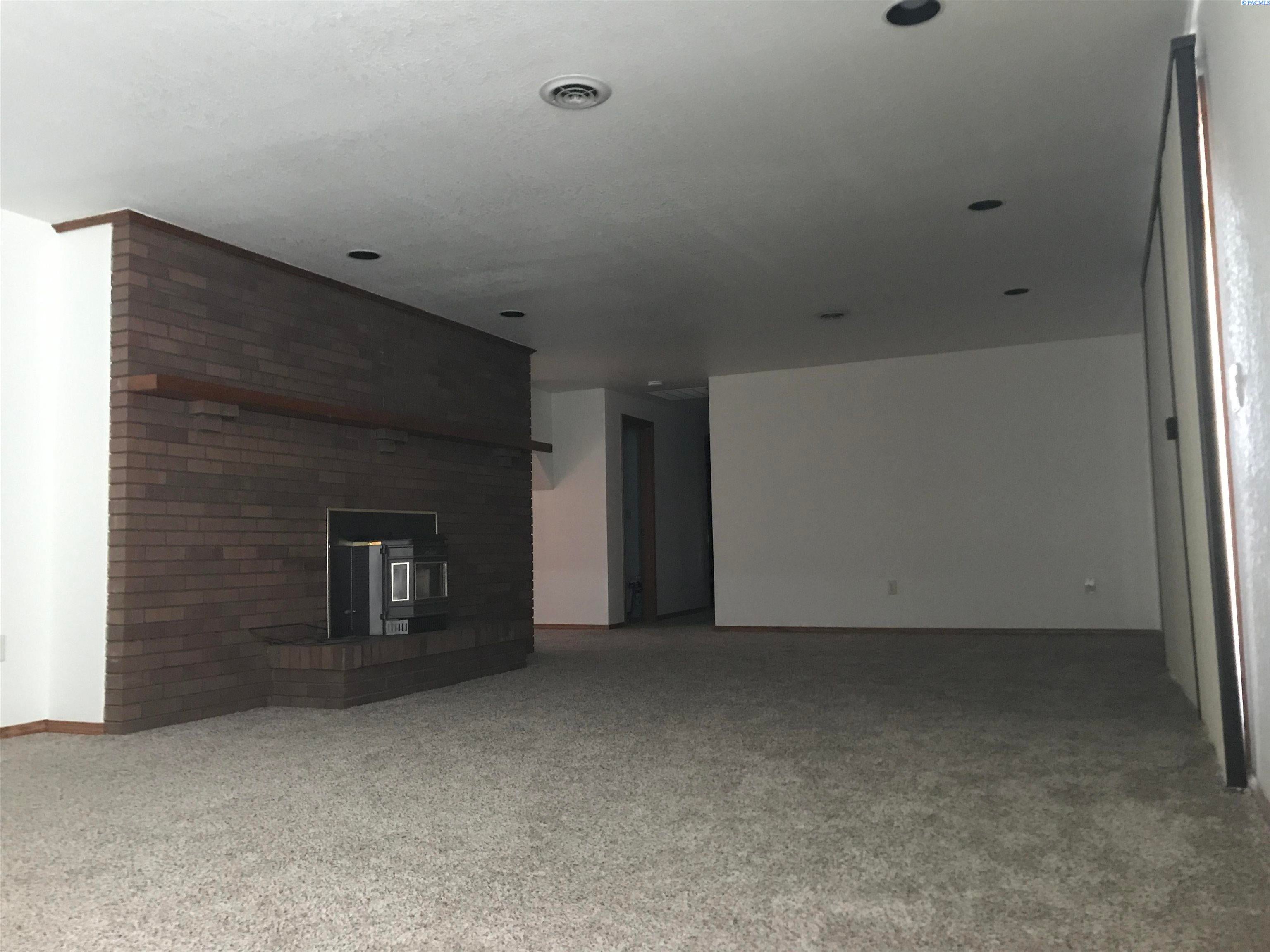 14787 Dodd Road Burbank, WA 99323 - Photo 21 of 43 Gallery Image 21